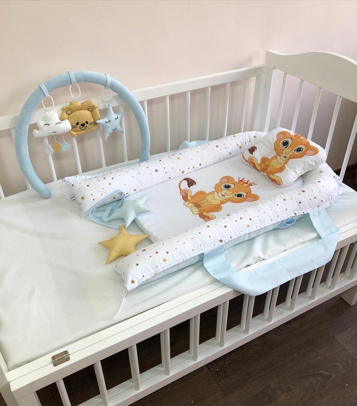 Baby nest "A Lion"