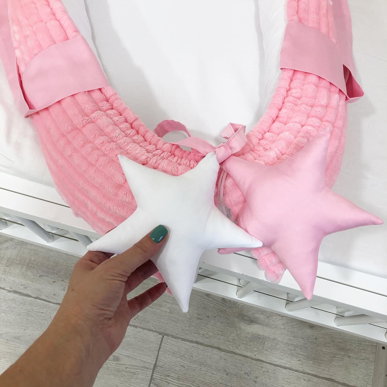 Baby nest "Pink and white"