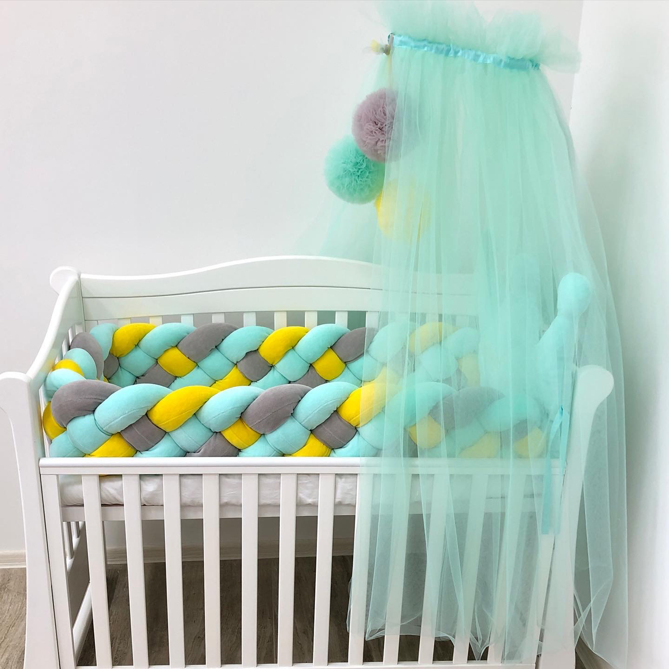 Crib set "Braided and crown"