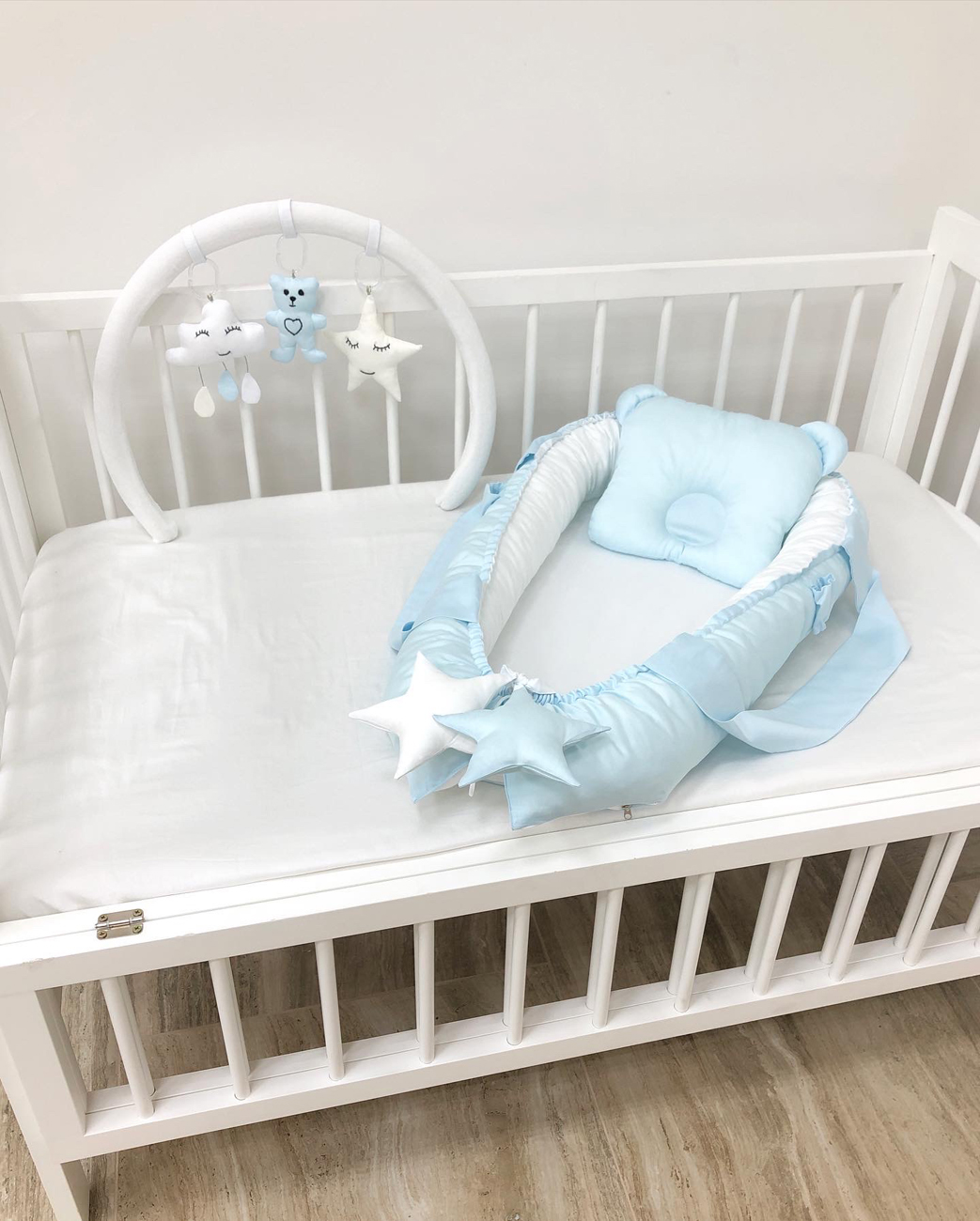 Baby Lounger blue color