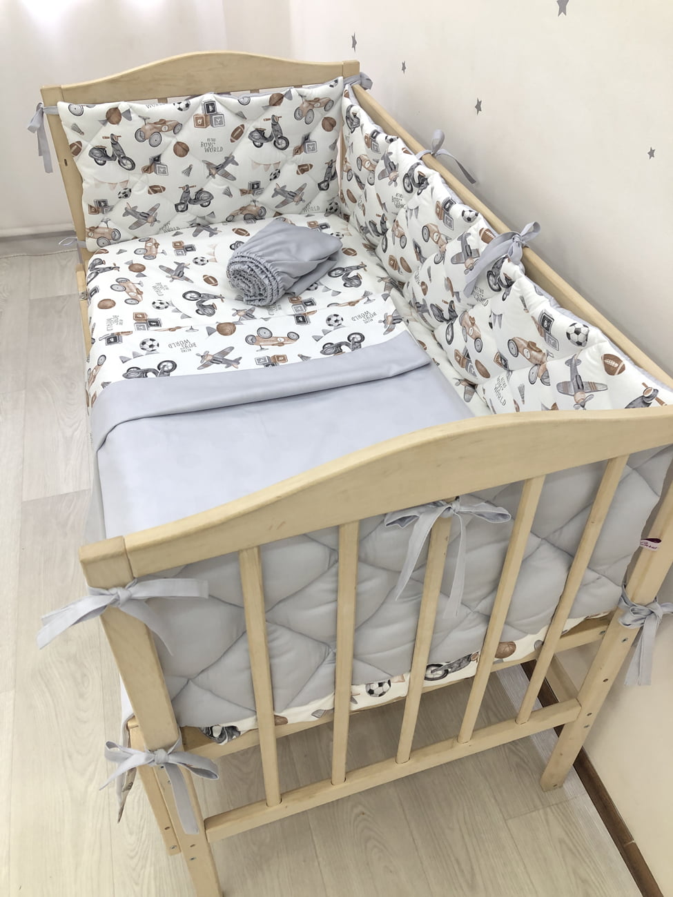 Crib set "Retro cars"