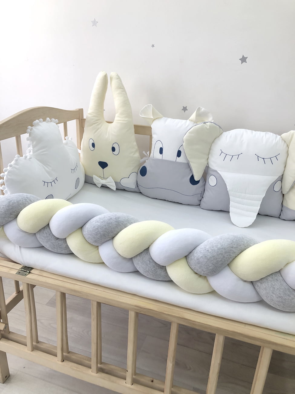 "Animals bumpers beige gray"