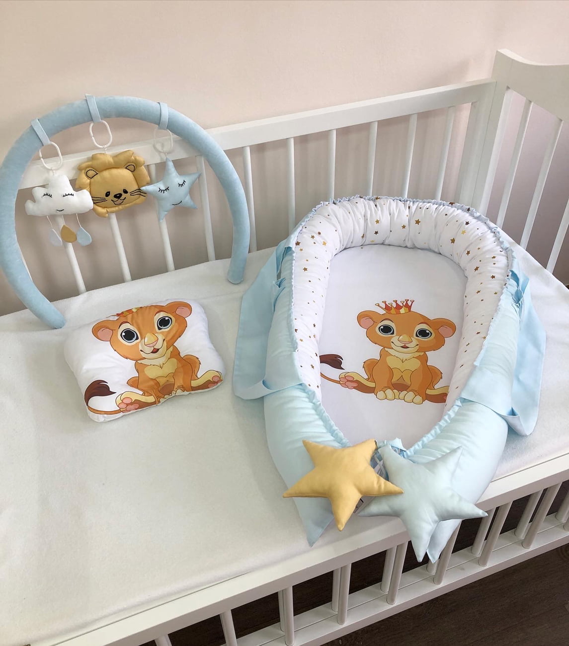Baby nest "A Lion"