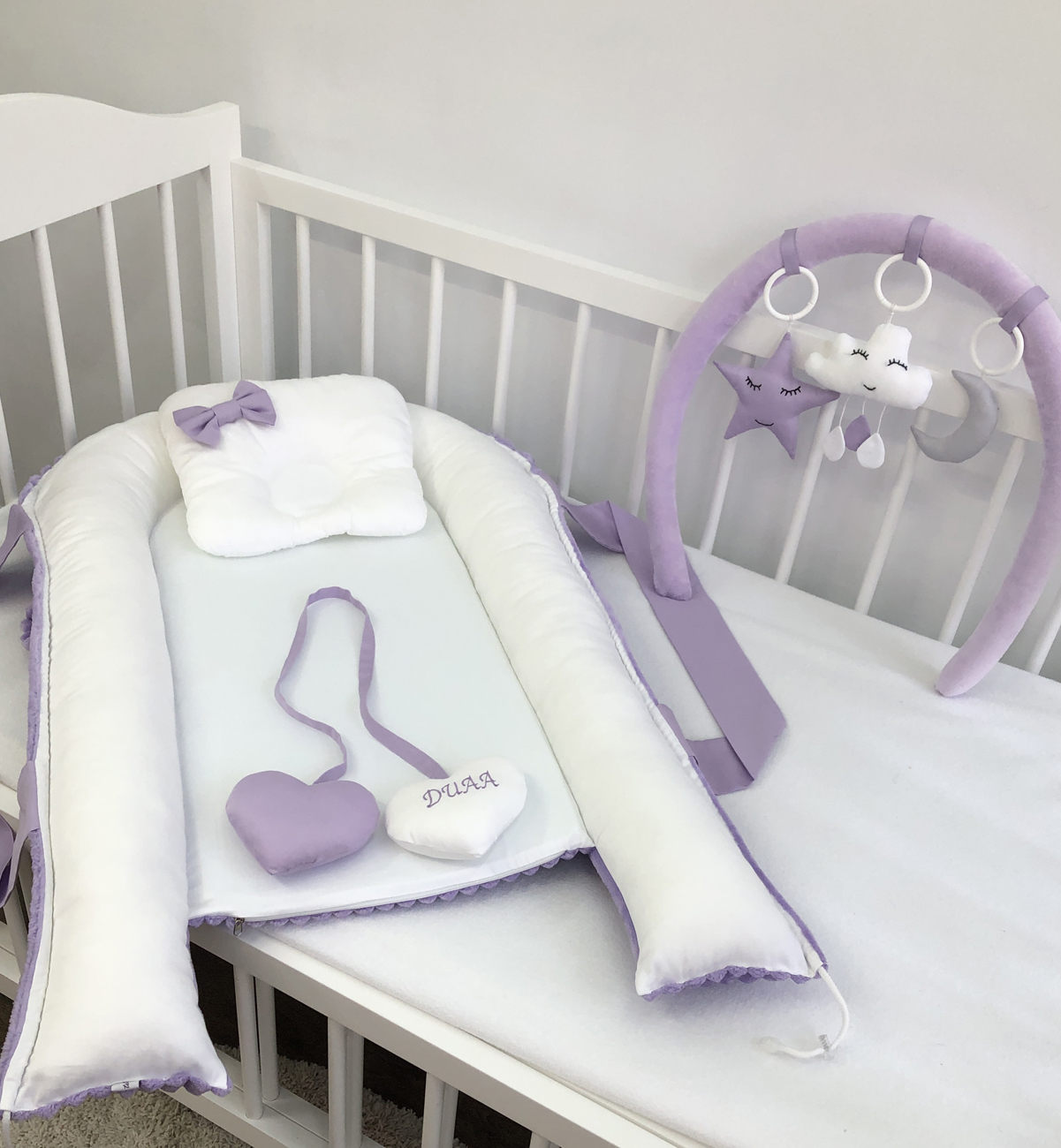 Baby nest "Purple and white"