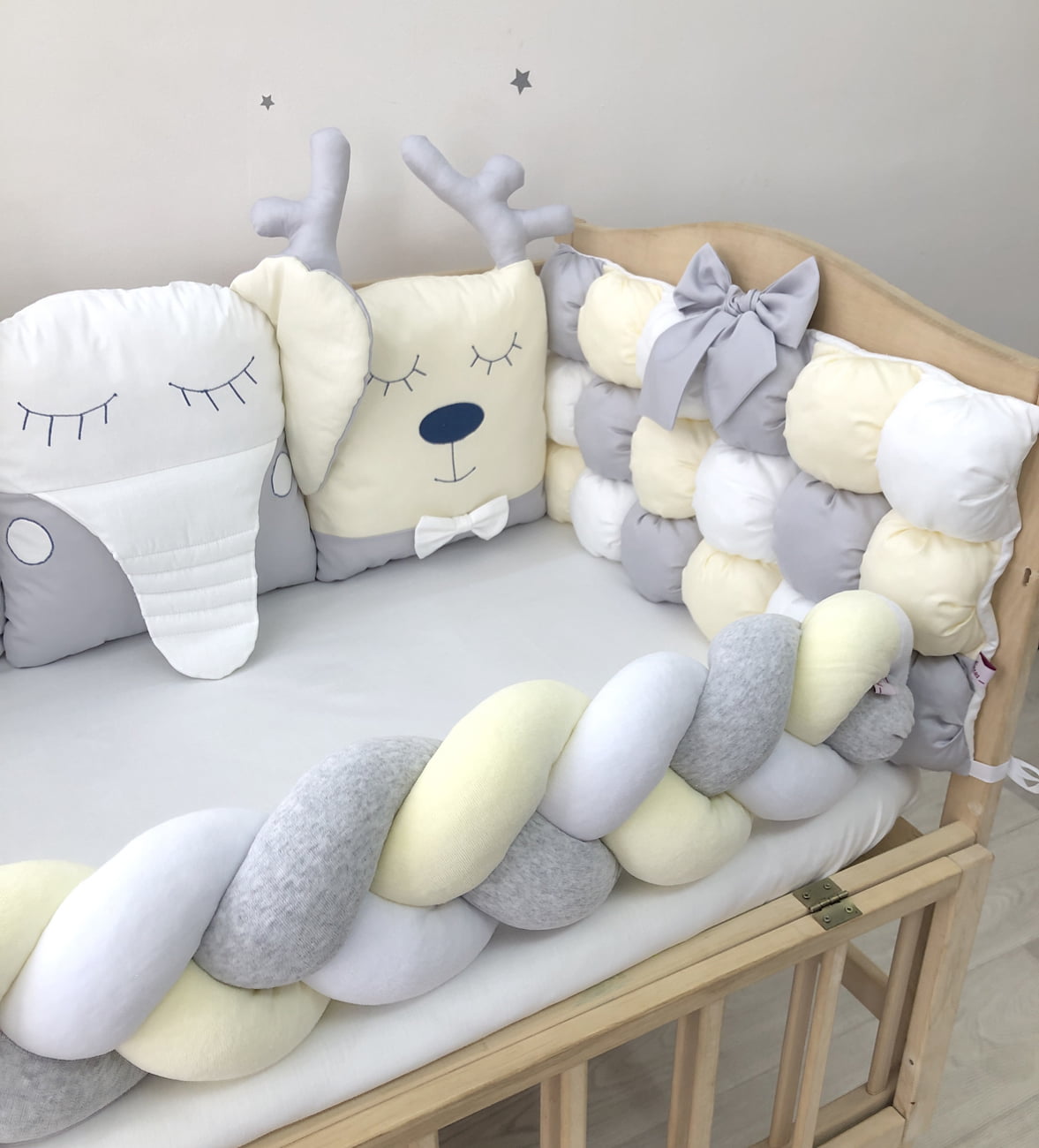 "Animals bumpers beige gray"
