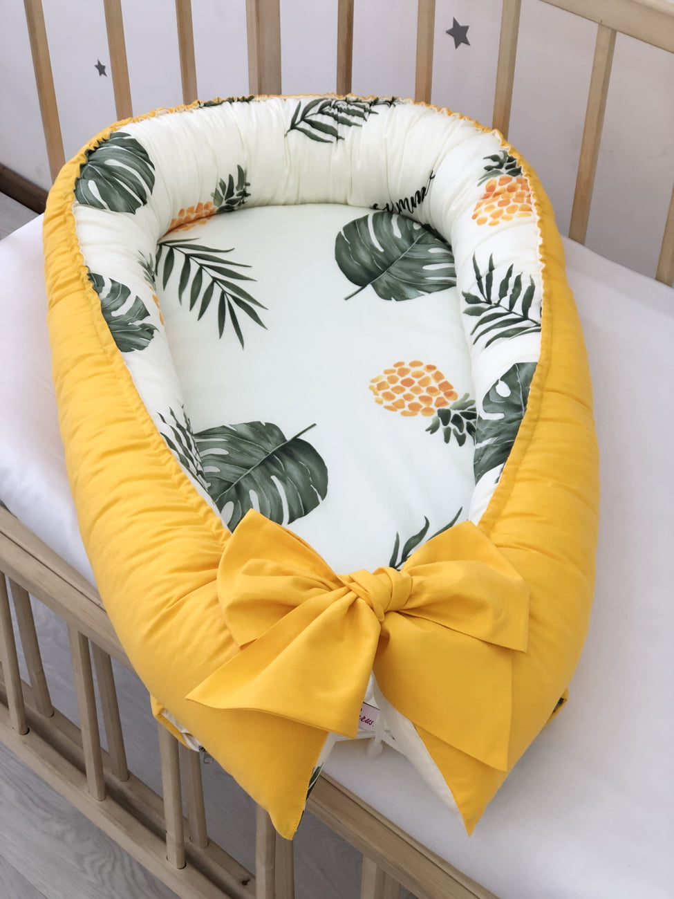 Baby Nest "A pineapple"