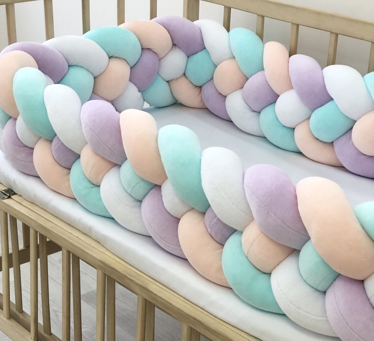 Multicolor 4-strand baby bumpers