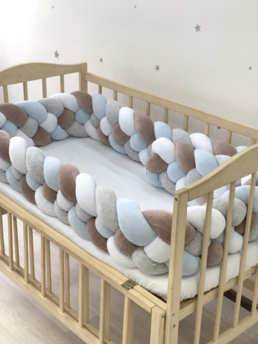 Multicolor knot 4-strand braided crib bumpers