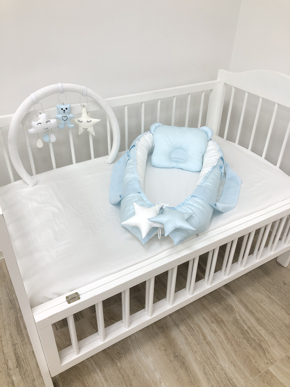 Baby Lounger blue color