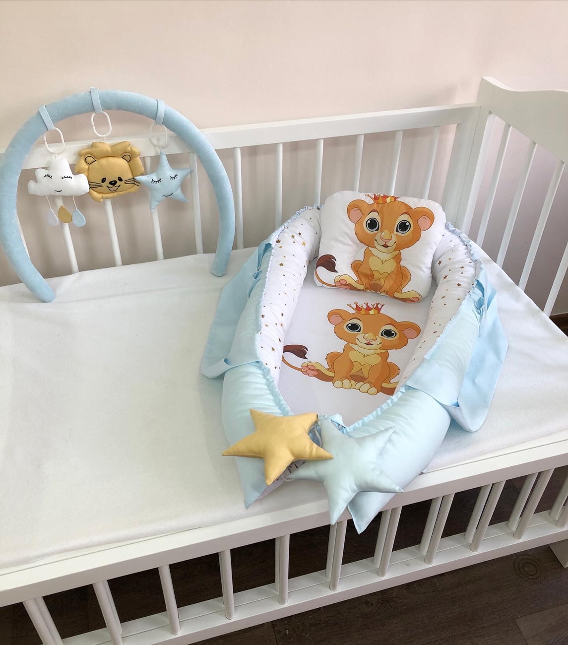 Baby nest "A Lion"