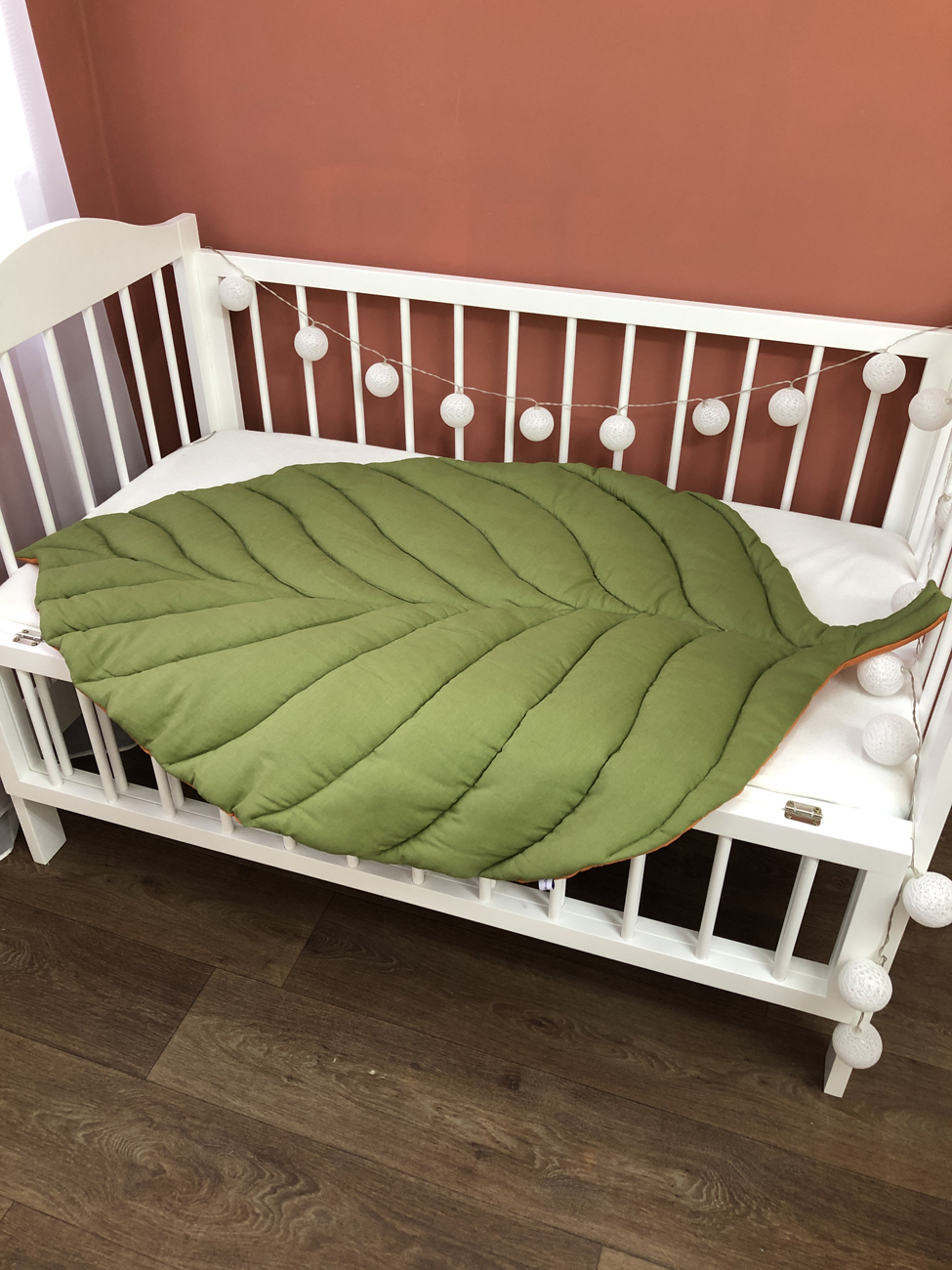 Linen Leaf Mat khaki color