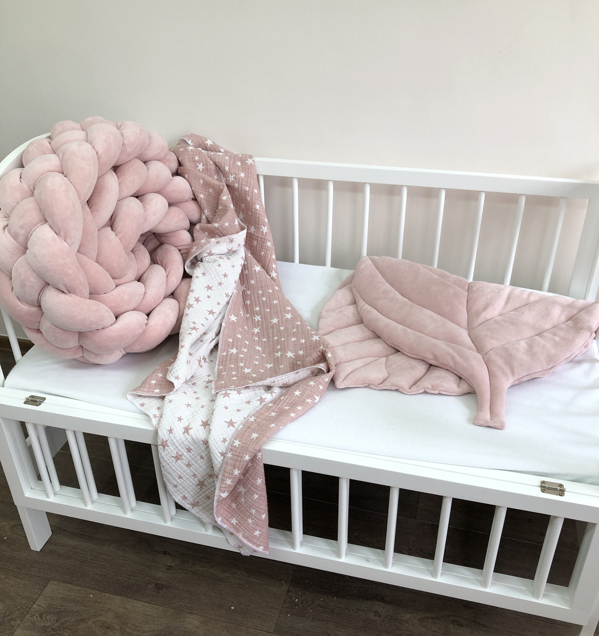 Dusty rose Leaf Play Mat