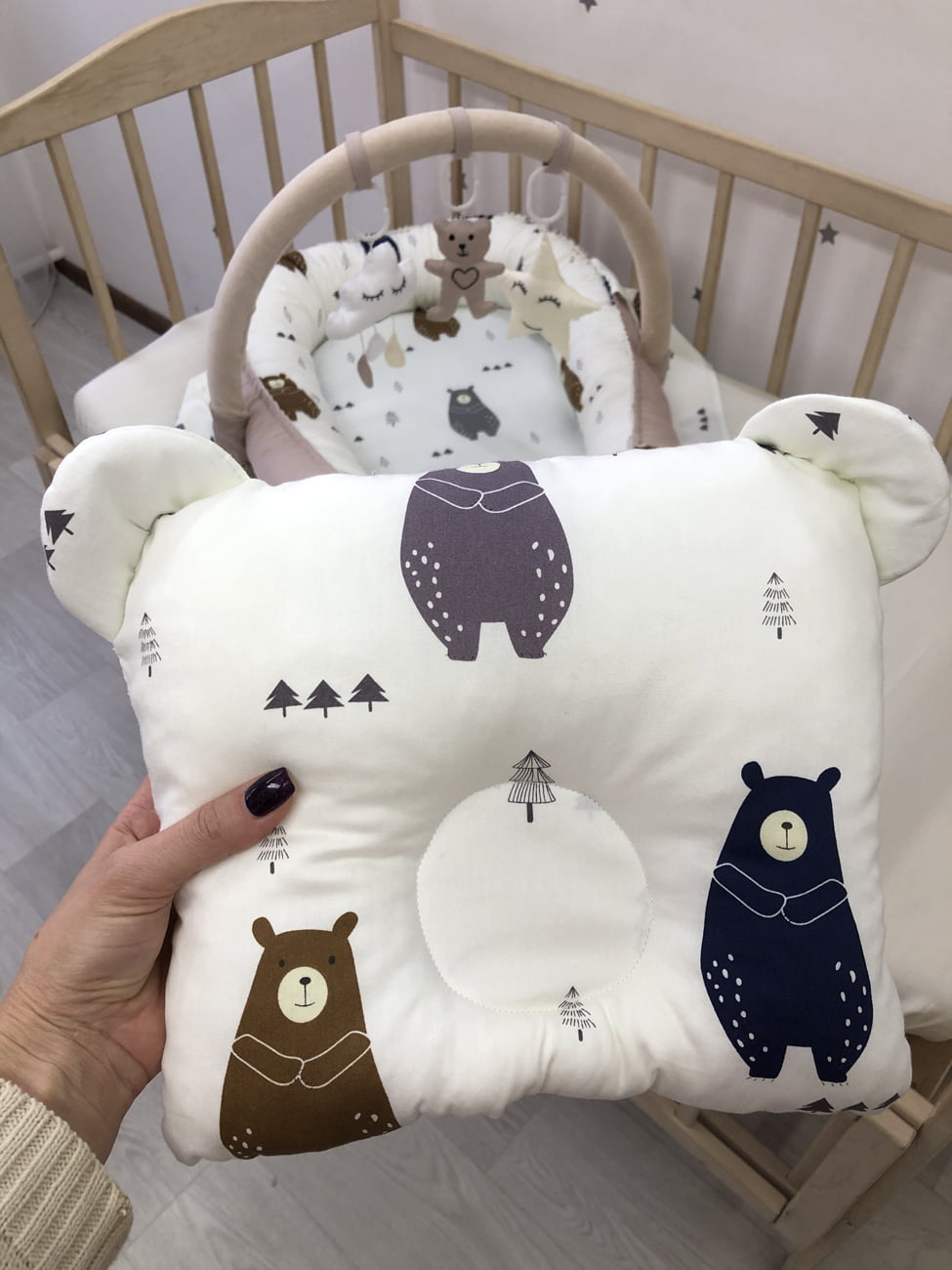 Baby Nest "Bear and toys"